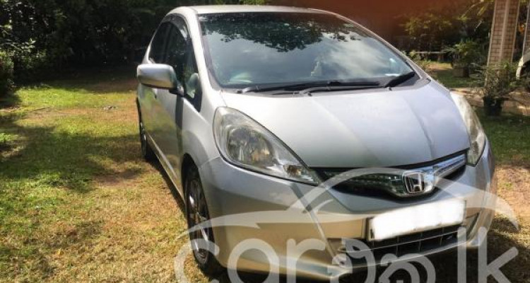 HONDA FIT GP1 2011