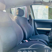 TOYOTA IST 2004