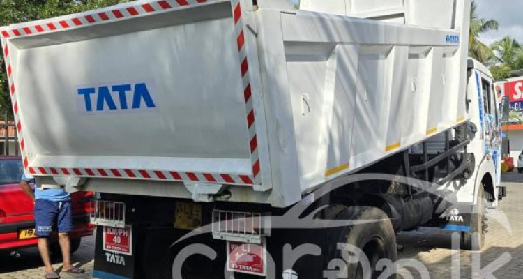 TATA 1615 2011
