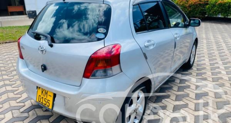 TOYOTA VITZ 2007
