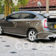 TOYOTA PRIUS 2012