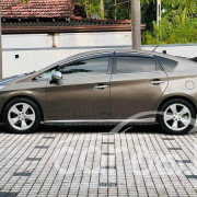 TOYOTA PRIUS 2012
