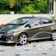TOYOTA PRIUS 2012