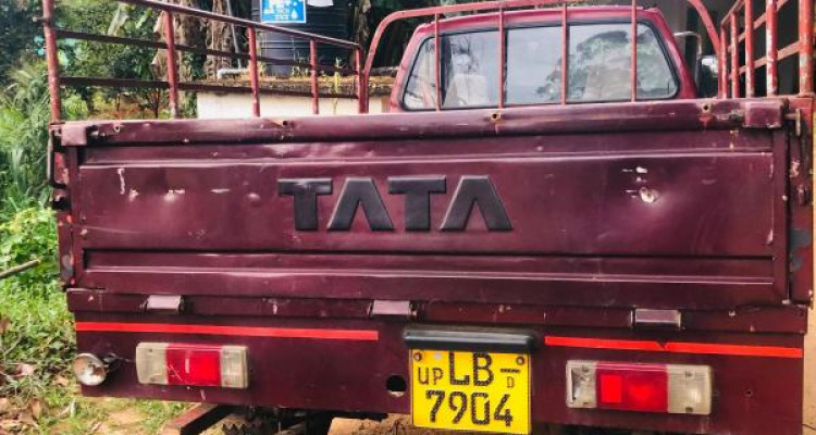 TATA 207 2006