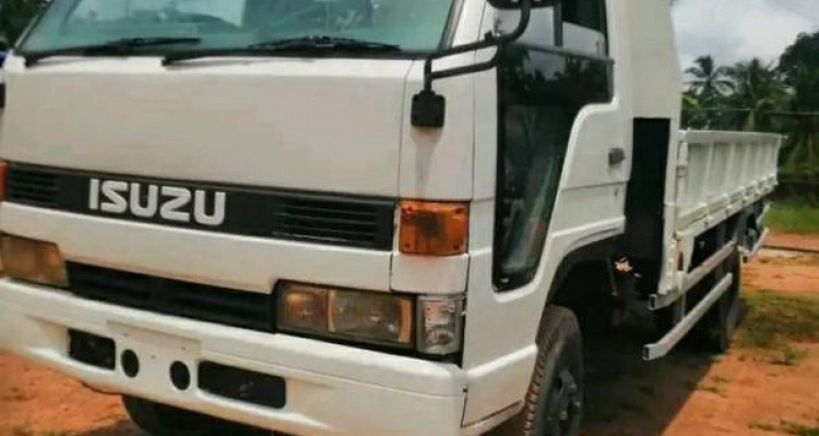 ISUZU 250 1981