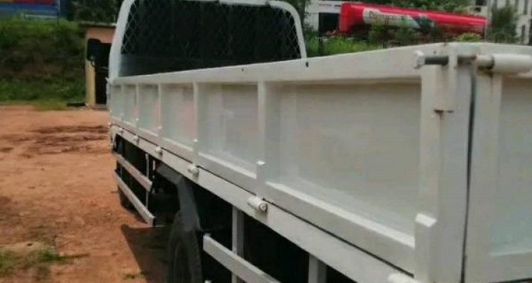 ISUZU 250 1981