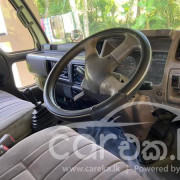 NISSAN ATLAS CREW CAB 1996