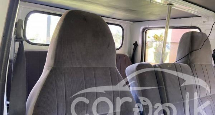NISSAN ATLAS CREW CAB 1996