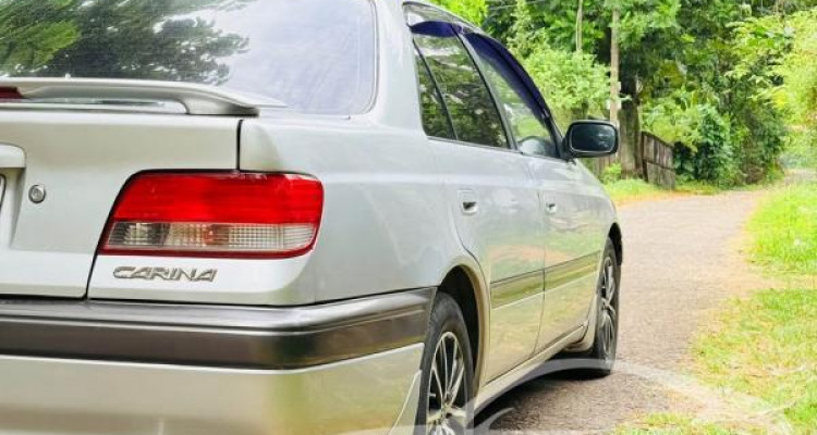 TOYOTA CARINA 1997
