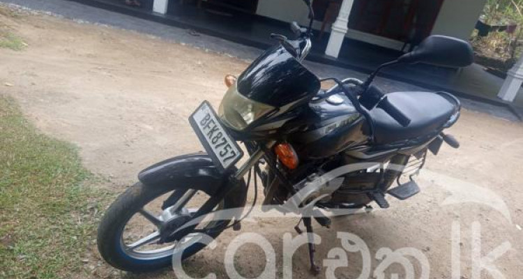 BAJAJ PLATINA 2017