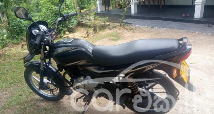 BAJAJ PLATINA 2017