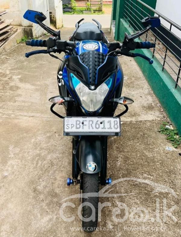 BAJAJ PULSAR NS 2017