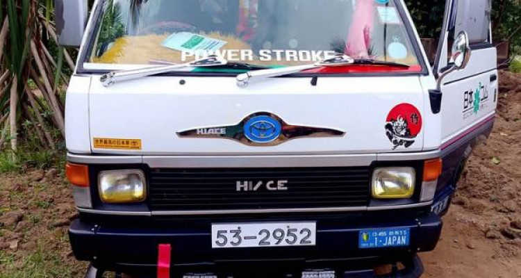 TOYOTA HIACE 1988