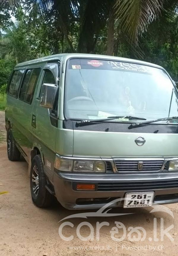 NISSAN CARAVAN 1994