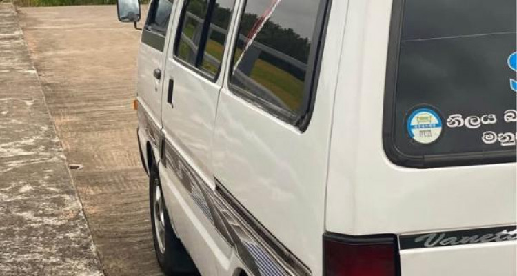 NISSAN VANETTE 1989