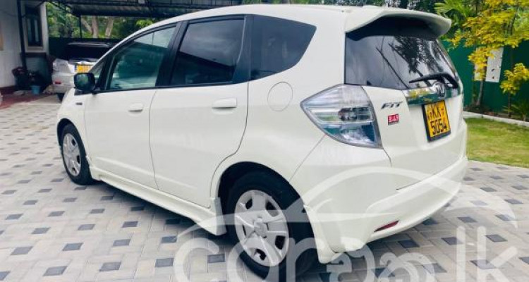 HONDA FIT GP1 2012