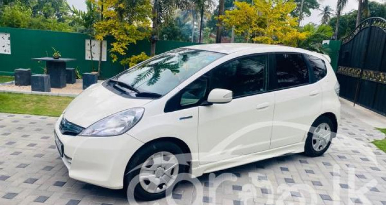 HONDA FIT GP1 2012