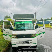 MITSUBISHI MINICAB 2004