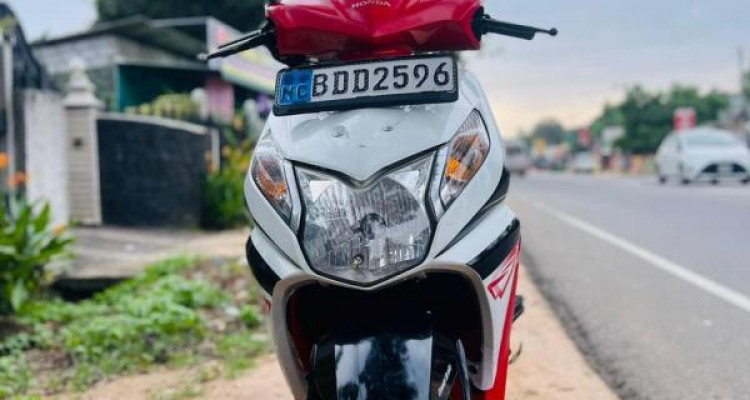 HONDA DIO 2015