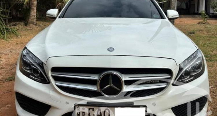 MERCEDES BENZ C200 2015