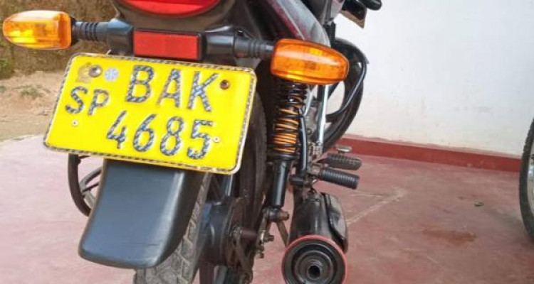 BAJAJ PLATINA 2013