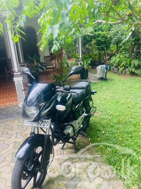 BAJAJ PULSAR 2012