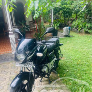 BAJAJ PULSAR 2012