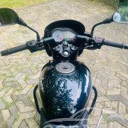 BAJAJ PULSAR 2012