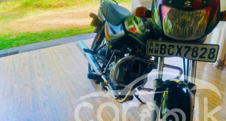 BAJAJ CT100 2015