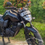 YAMAHA FZ 2013