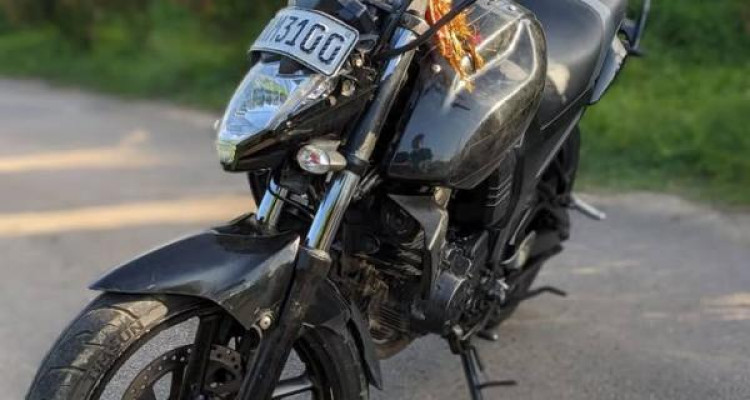 YAMAHA FZ 2013