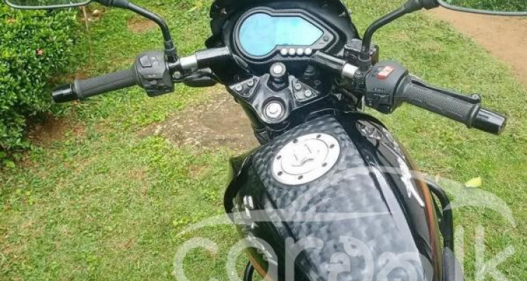 BAJAJ PULSAR 150 2014