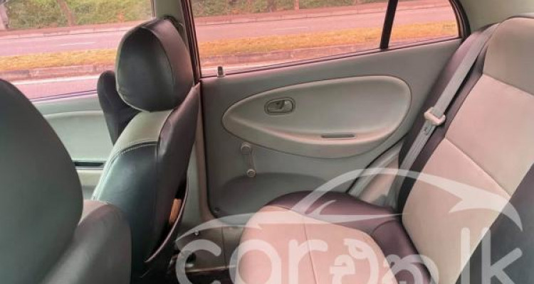 KIA RIO 2001