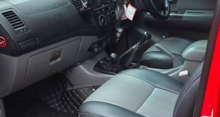 TOYOTA HILUX 2007