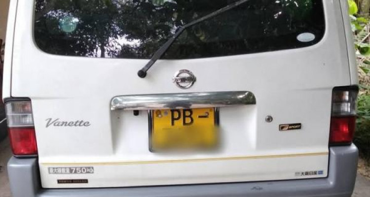 NISSAN VANETTE 2003