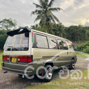 NISSAN CARAVAN 1989