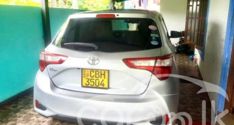 TOYOTA VITZ 2018
