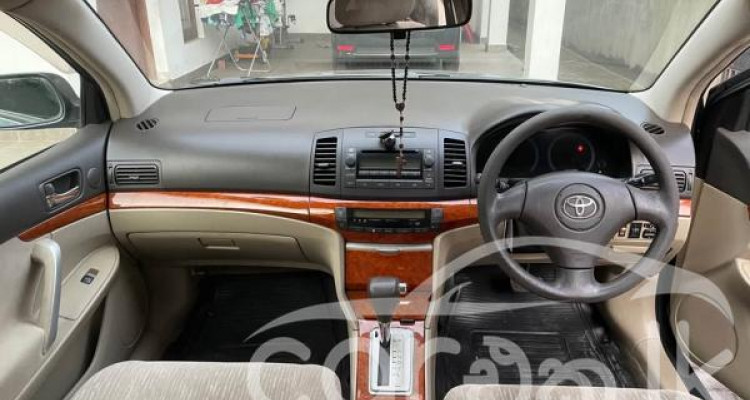 TOYOTA PREMIO 2007