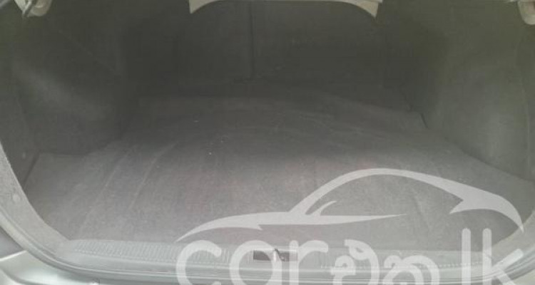 HYUNDAI ELANTRA 2000
