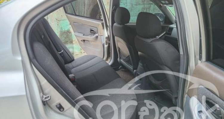 HYUNDAI ELANTRA 2000