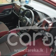 TOYOTA VITZ 2017