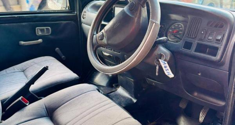 DAIHATSU S200 2000