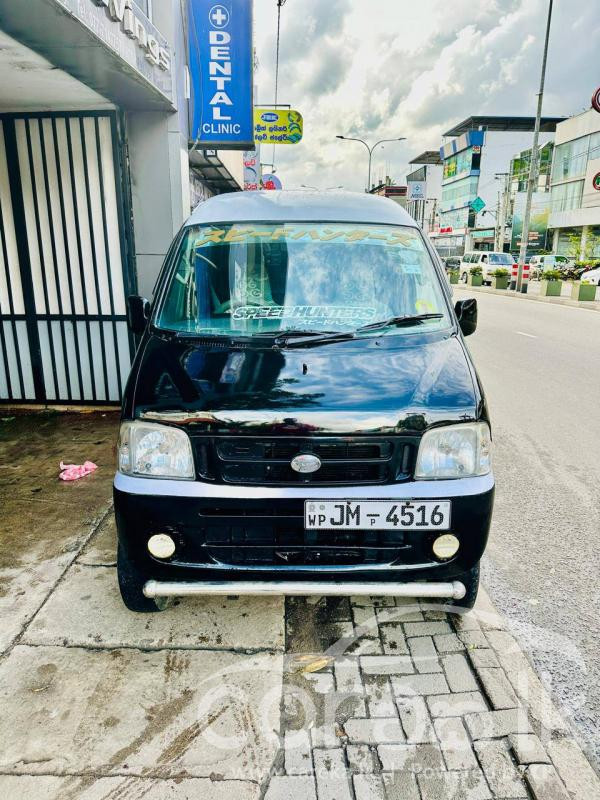DAIHATSU S200 2000