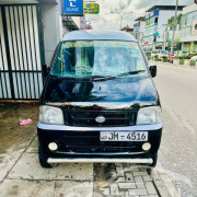 DAIHATSU S200 2000