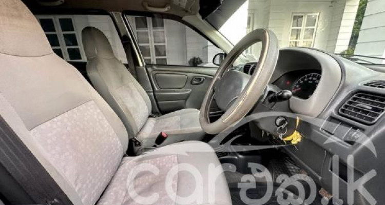SUZUKI ALTO 2010