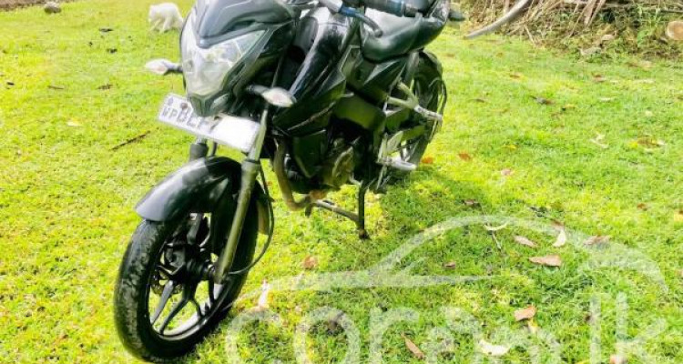 BAJAJ PULSAR NS 2016