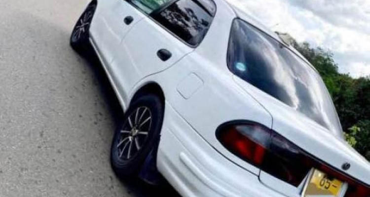 MAZDA FAMILIA 1997