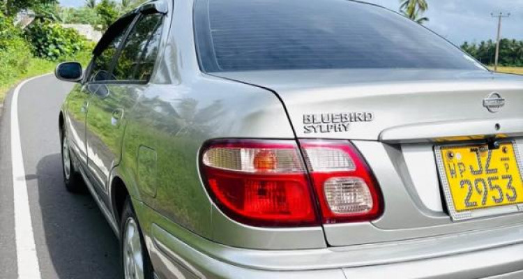 NISSAN SUNNY N16 2001