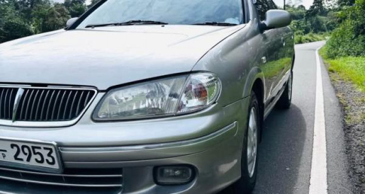 NISSAN SUNNY N16 2001