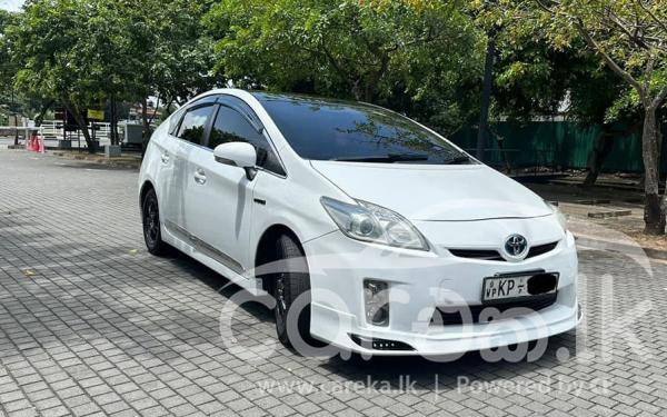 TOYOTA PRIUS 2010